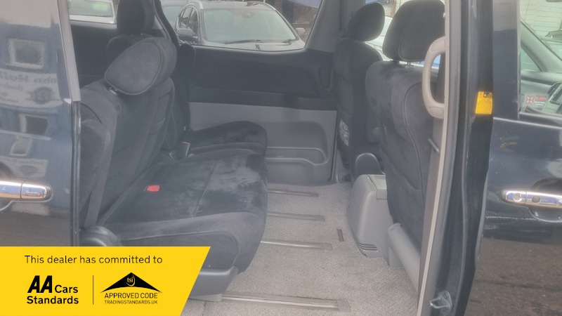 Used Toyota Alphard 2009 for sale - 76119425: Photo 11