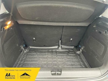 Used Vauxhall Crossland X 2017 for sale - 76334147: Photo