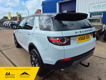 Used Land Rover Discovery Sport 2018 for sale - 78632745: Photo