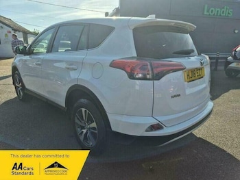 Used Toyota RAV4 2018 for sale - 77709001: Photo