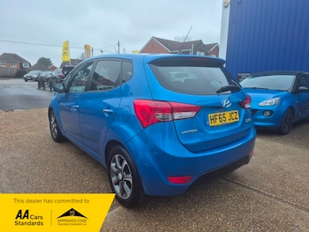 Used Hyundai Ix20 2015 for sale - 77693944: Photo