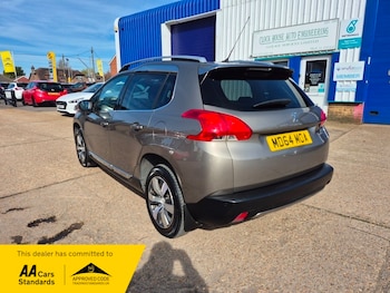 Used Peugeot 2008 2015 for sale - 77953618: Photo