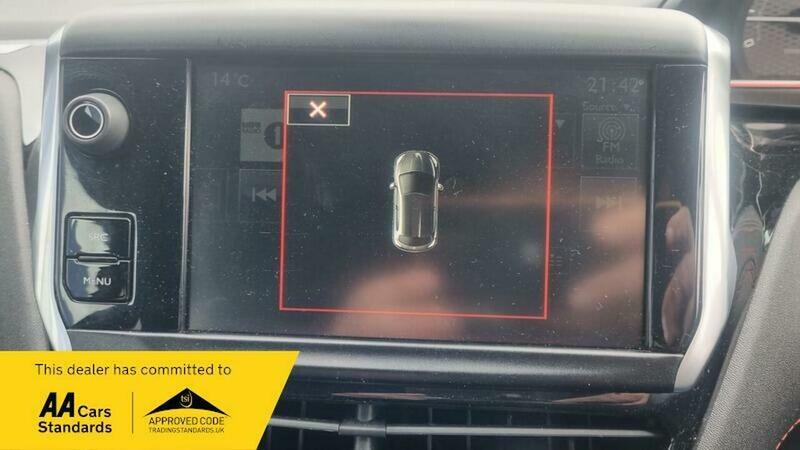 Used Peugeot 208 2015 for sale - 76418054: Photo 13