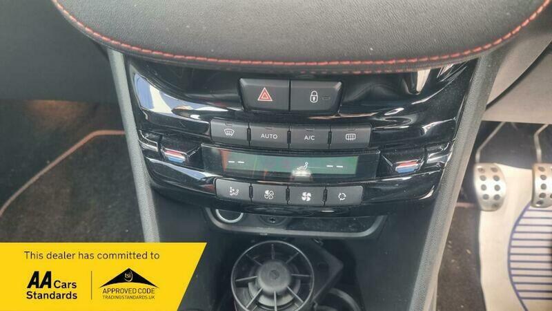 Used Peugeot 208 2015 for sale - 76418054: Photo 21