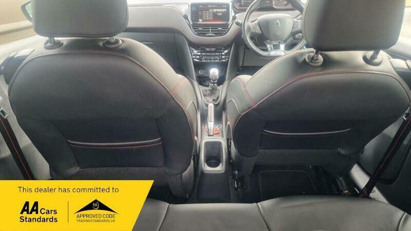 Used Peugeot 208 2015 for sale - 76418054: Photo 7