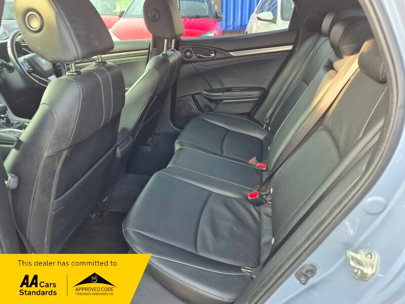 Used Honda Civic 2019 for sale - 78213220: Photo 16