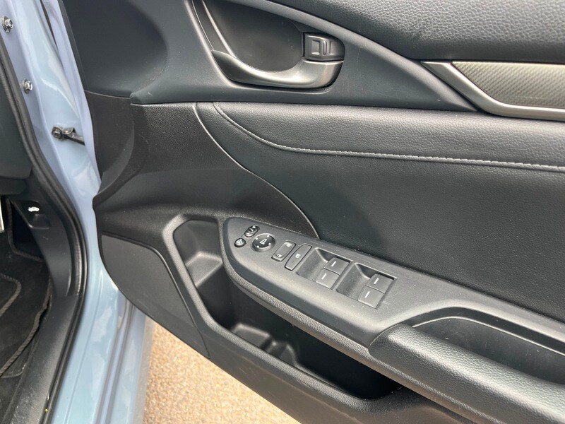 Used Honda Civic 2019 for sale - 78213220: Photo 25