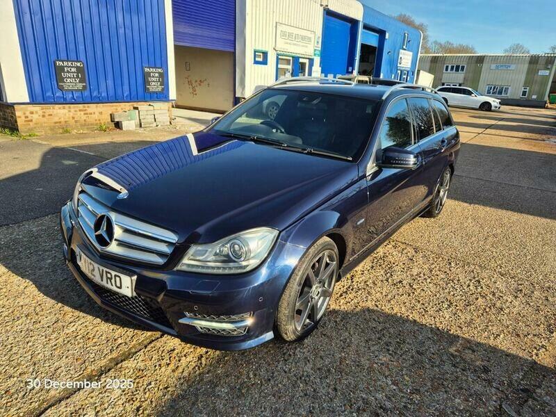 Used Mercedes-Benz C Class 2012 for sale - 77027741: Photo 4