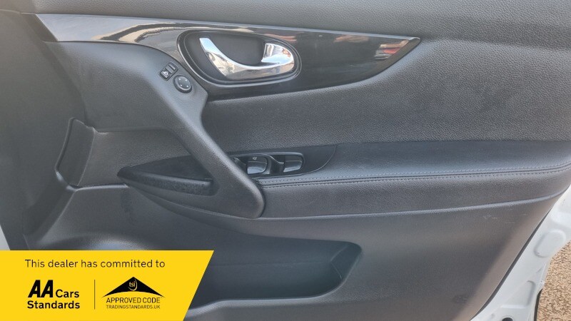 Used Nissan Qashqai 2014 for sale - 76368381: Photo 17