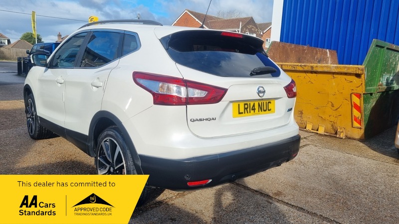 Used Nissan Qashqai 2014 for sale - 76368381: Photo 5