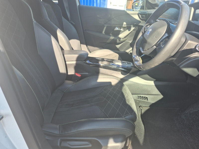 Used Peugeot 208 2022 for sale - 76010043: Photo 19