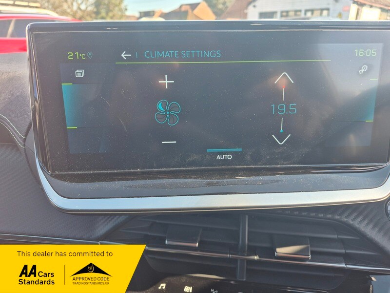 Used Peugeot 208 2022 for sale - 76010043: Photo 30