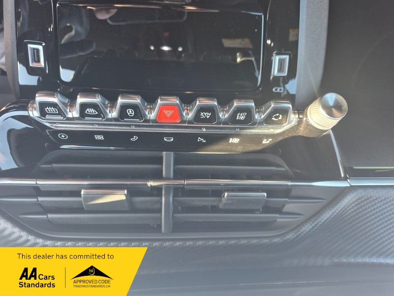 Used Peugeot 208 2022 for sale - 76010043: Photo 31