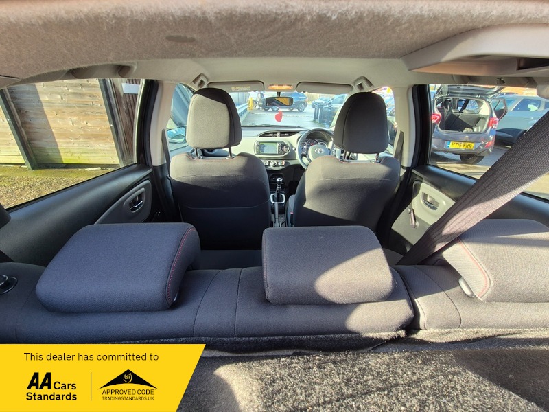 Used Toyota Yaris 2014 for sale - 76924117: Photo 11