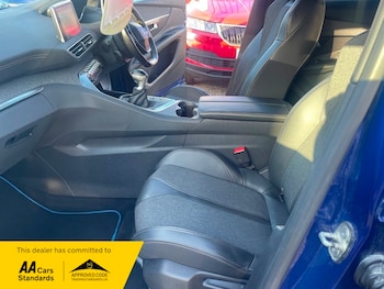 Used Peugeot 3008 2018 for sale - 76482654: Photo