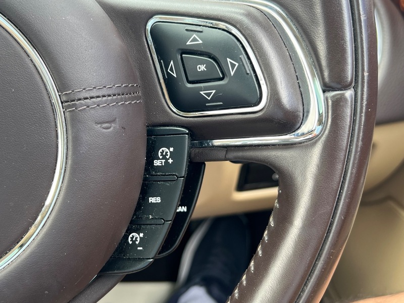 Used Jaguar XJ 2012 for sale - 78056840: Photo 15