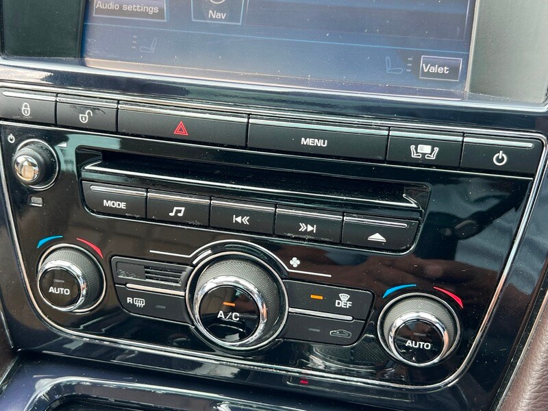 Used Jaguar XJ 2012 for sale - 78056840: Photo 24