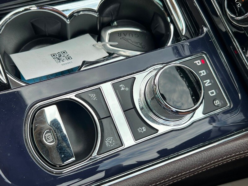 Used Jaguar XJ 2012 for sale - 78056840: Photo 25