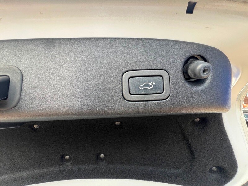 Used Jaguar XJ 2012 for sale - 78056840: Photo 36