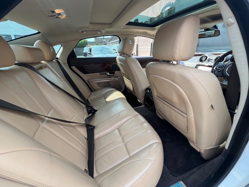 Used Jaguar XJ 2012 for sale - 78056840: Photo 9