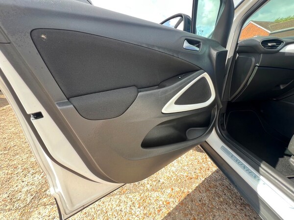 Used Vauxhall Crossland 2021 for sale - 75631539: Photo 33