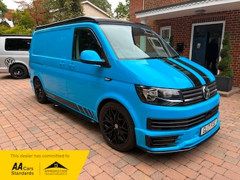 Used Volkswagen Transporter 2017 for sale - 78632707: Photo