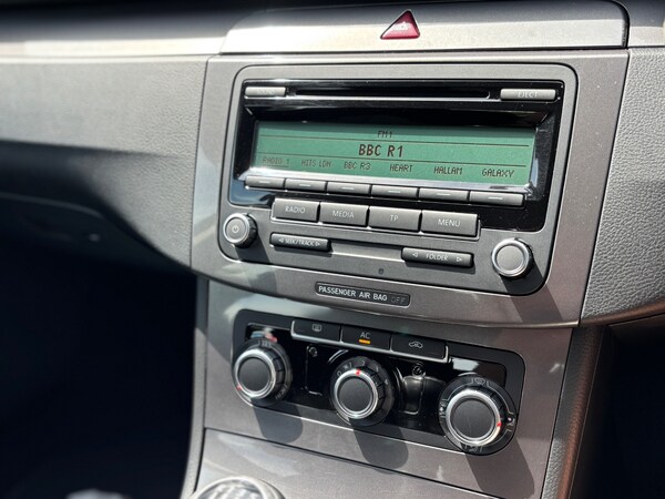 Used Volkswagen Passat 2010 for sale - 75120863: Photo 9