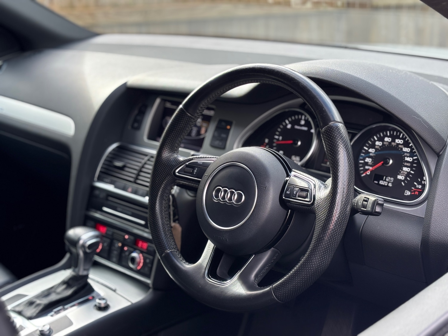 Used Audi Q7 2013 for sale - 77819131: Photo 4