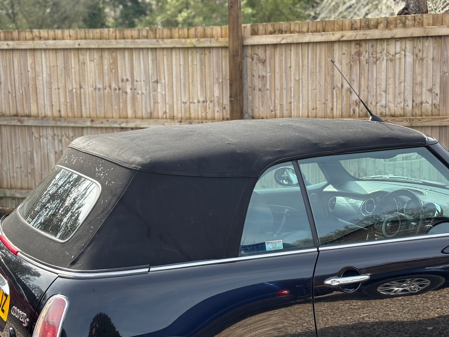 Used MINI Convertible 2004 for sale - 78011709: Photo 13