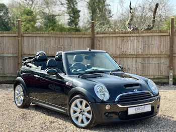 Used MINI Convertible 2004 for sale - 78011709: Photo
