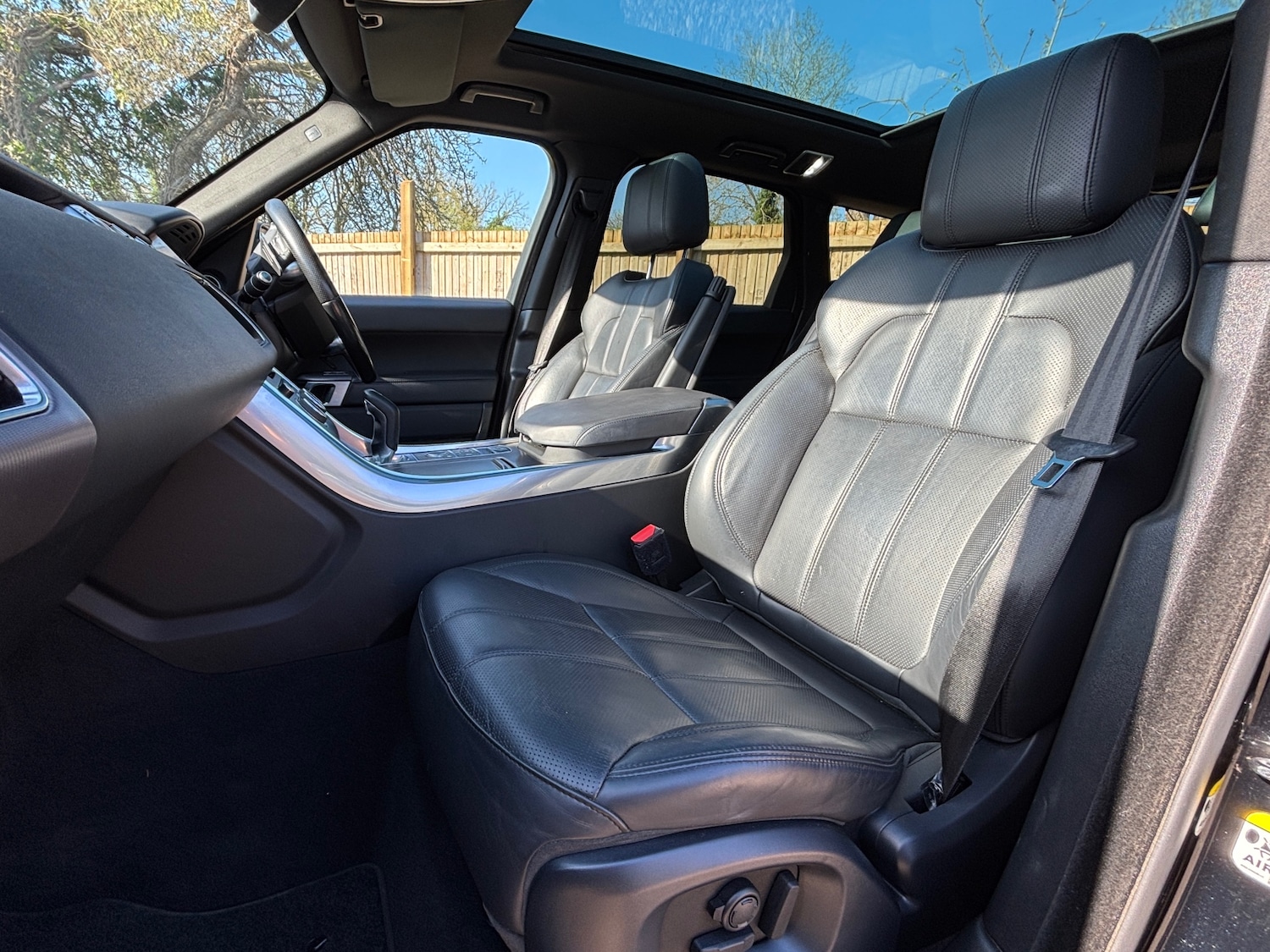 Used Land Rover Range Rover Sport 2017 for sale - 78162047: Photo 2