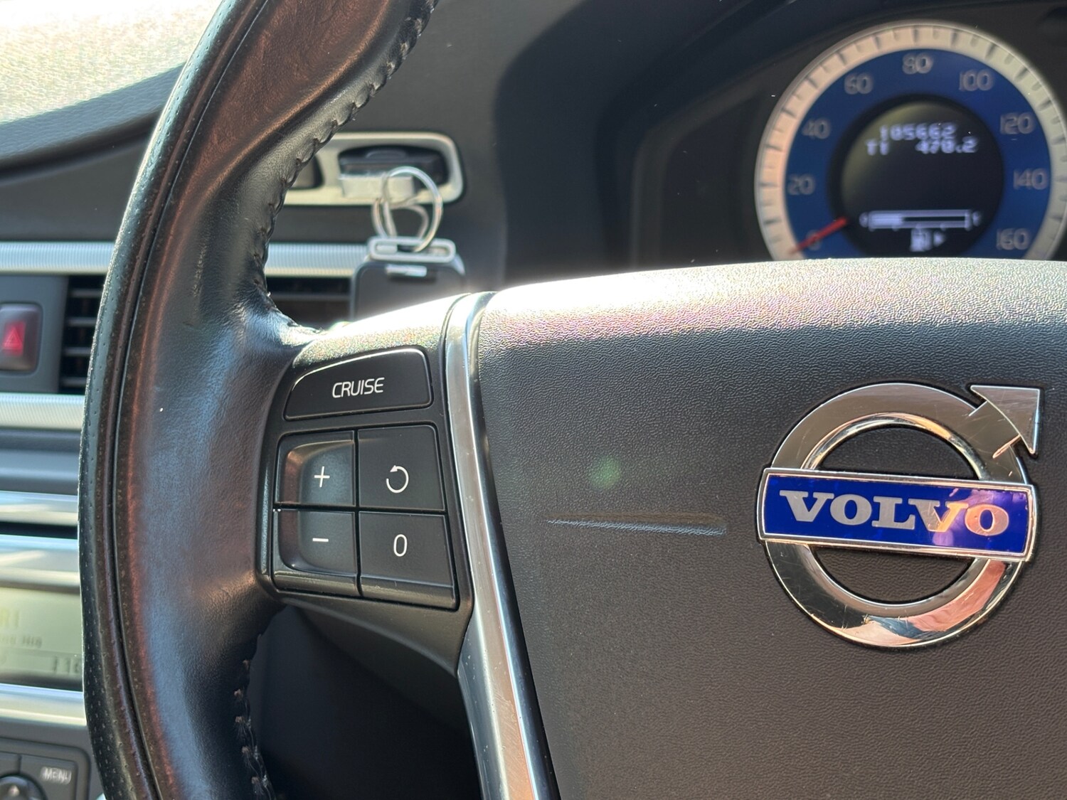 Used Volvo V70 2010 for sale - 77745120: Photo 13