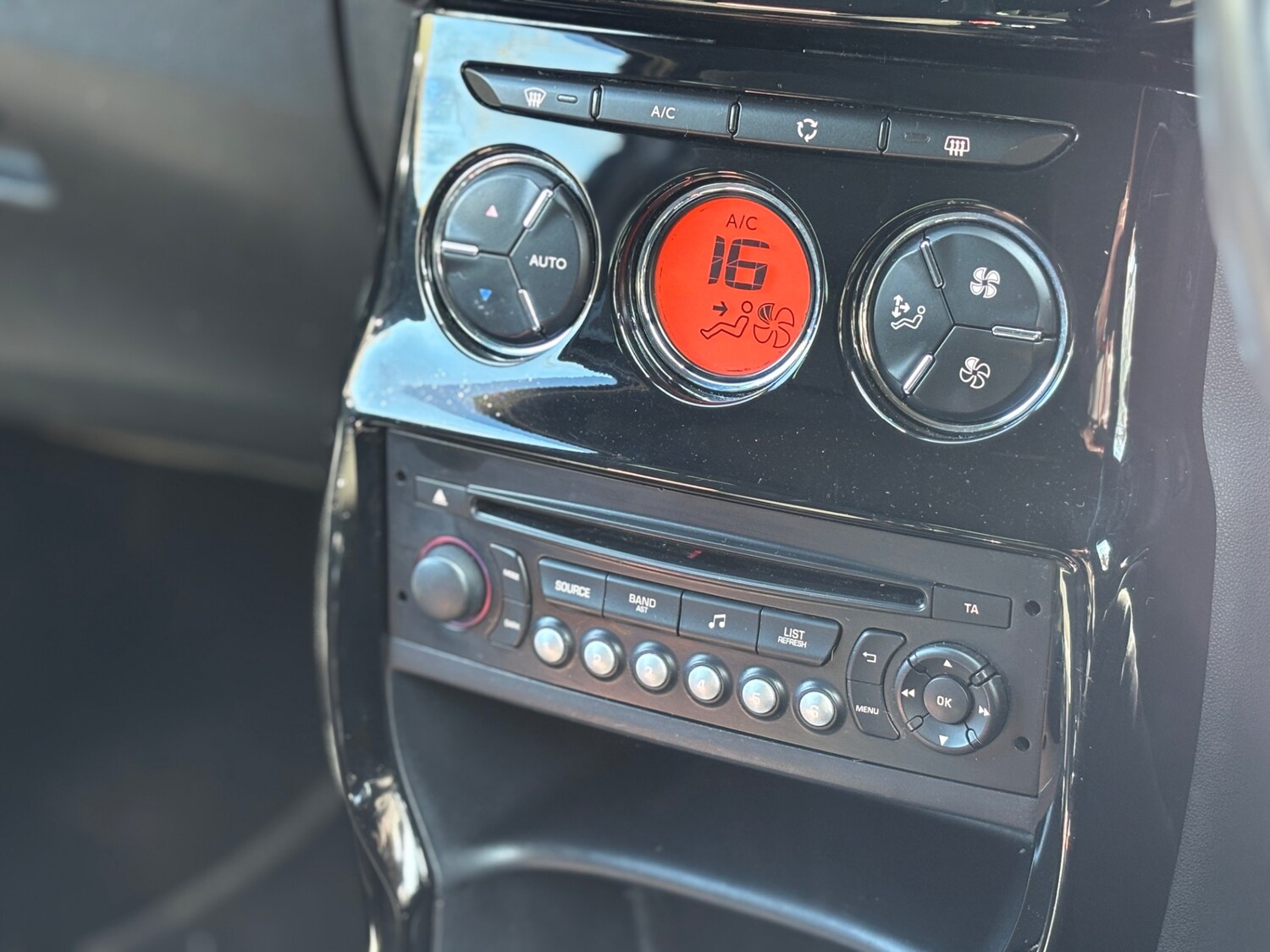 Used Citroen DS3 2013 for sale - 78218112: Photo 8