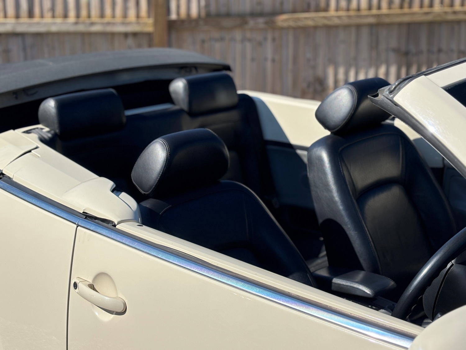 Used Volkswagen Beetle 2003 for sale - 77931686: Photo 12