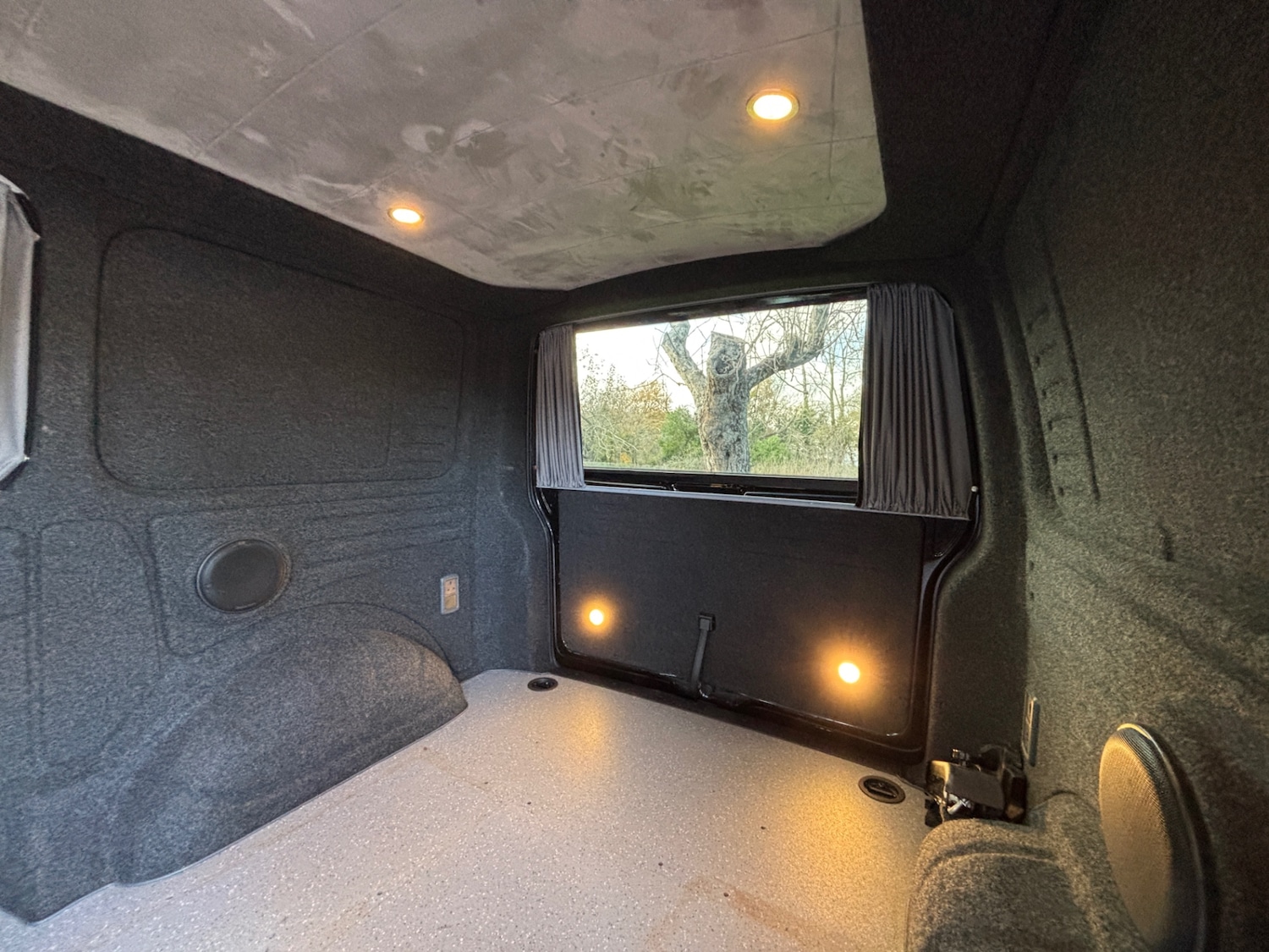 Used Volkswagen Transporter 2014 for sale - 76778436: Photo 14