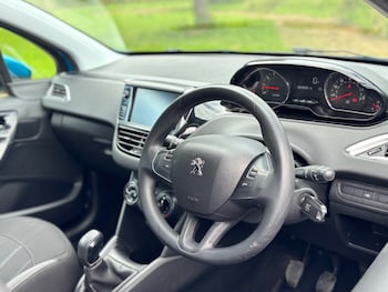 Used Peugeot 208 2012 for sale - 75044302: Photo