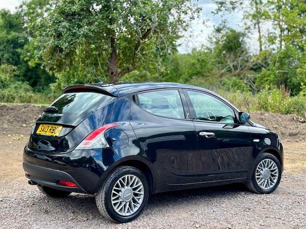 Used Chrysler Ypsilon 2013 for sale - 75408202: Photo 7
