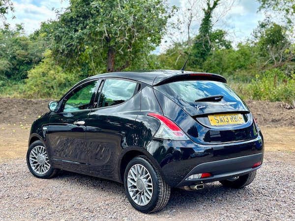 Used Chrysler Ypsilon 2013 for sale - 75408202: Photo 9