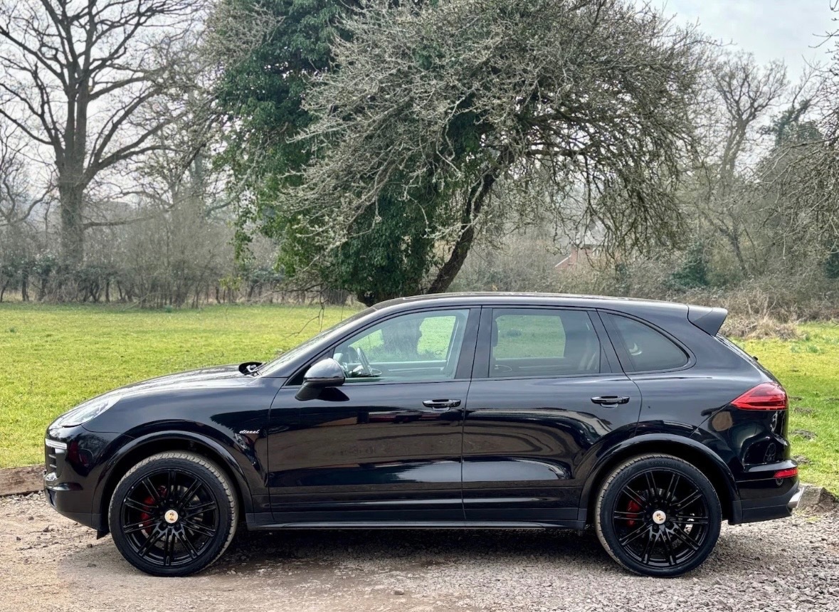 Used Porsche Cayenne 2015 for sale - 77822078: Photo 3