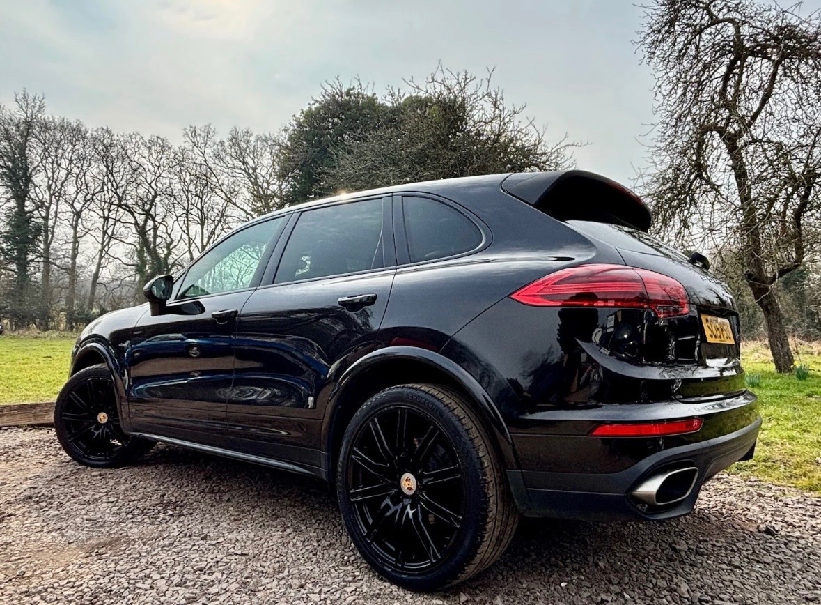 Used Porsche Cayenne 2015 for sale - 77822078: Photo 9