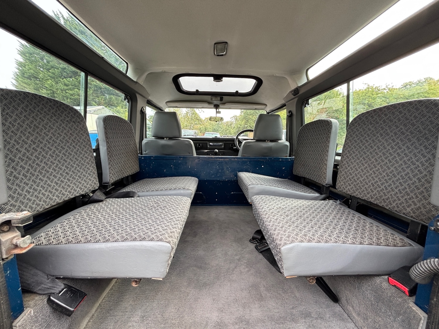Used Land Rover Defender 1999 for sale - 76142700: Photo 15