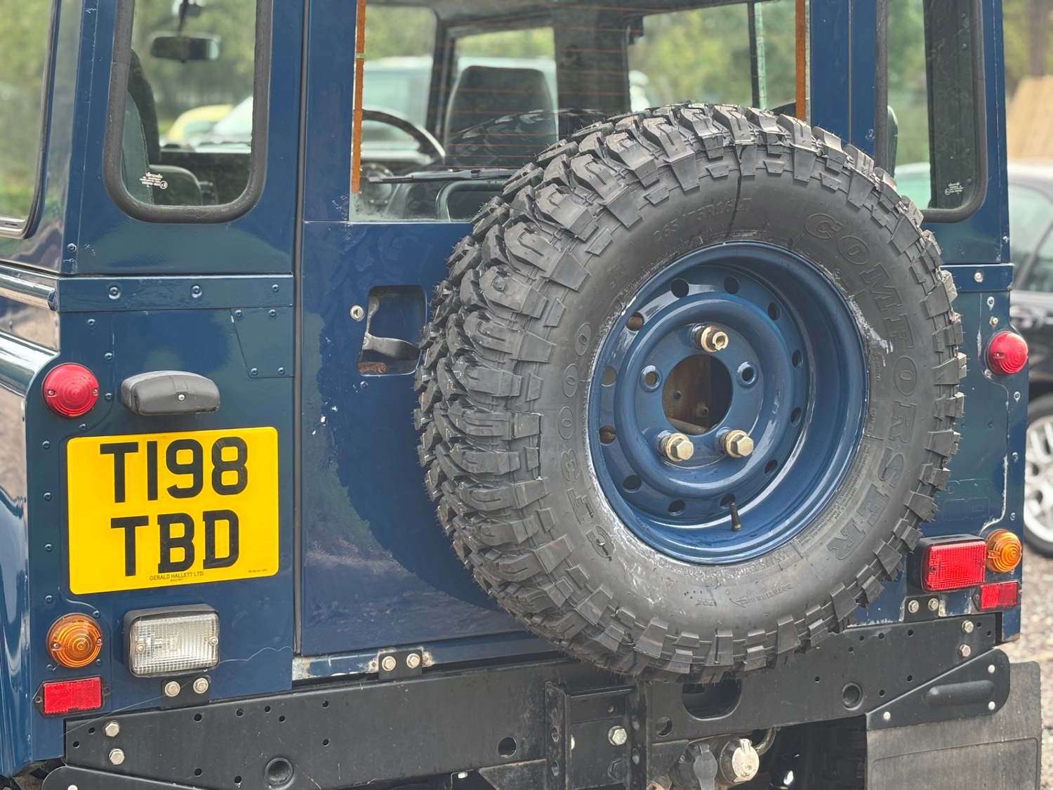 Used Land Rover Defender 1999 for sale - 76142700: Photo 17