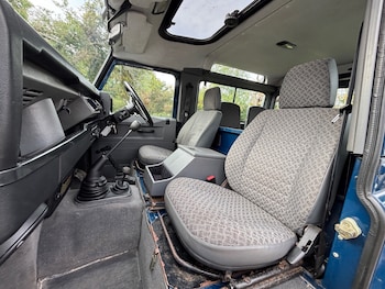 Used Land Rover Defender 1999 for sale - 76142700: Photo 2