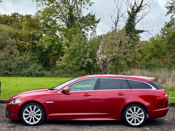 Used Jaguar XF 2013 for sale - 76207394: Photo 3