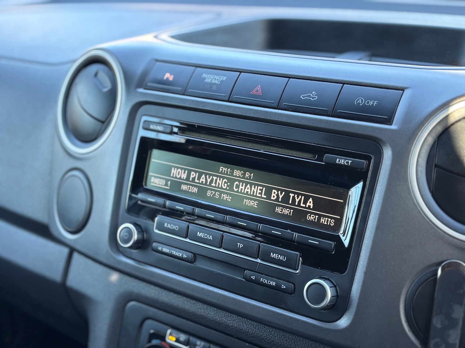 Used Volkswagen Amarok 2013 for sale - 77195802: Photo 8