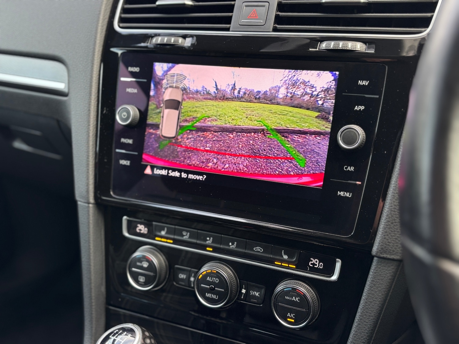 Used Volkswagen Golf 2017 for sale - 76693496: Photo 8