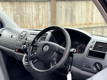 Used Volkswagen Transporter 2008 for sale - 77818210: Photo