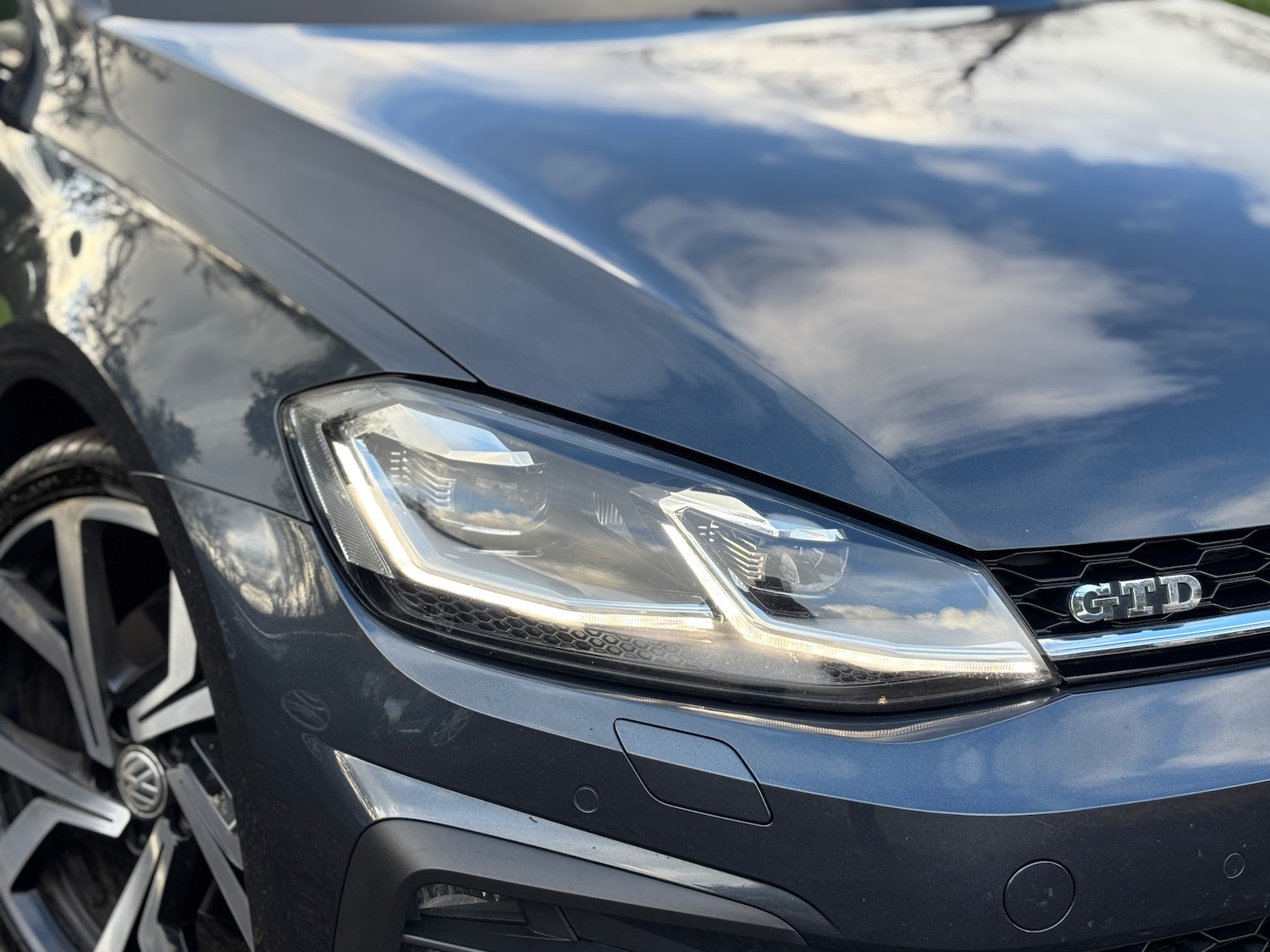 Used Volkswagen Golf 2018 for sale - 77224849: Photo 12