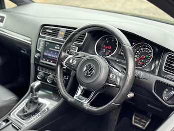 Used Volkswagen Golf 2014 for sale - 75909167: Photo
