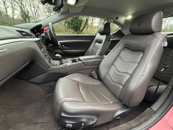 Used Maserati Granturismo 2013 for sale - 73133908: Photo 2